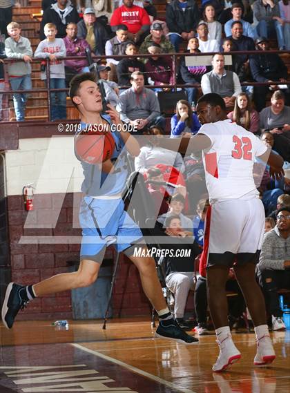 Thumbnail 2 in Florence vs. Plainview (Hotbed Classic) photogallery.