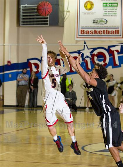 Thumbnail 1 in Enochs @ Beyer photogallery.