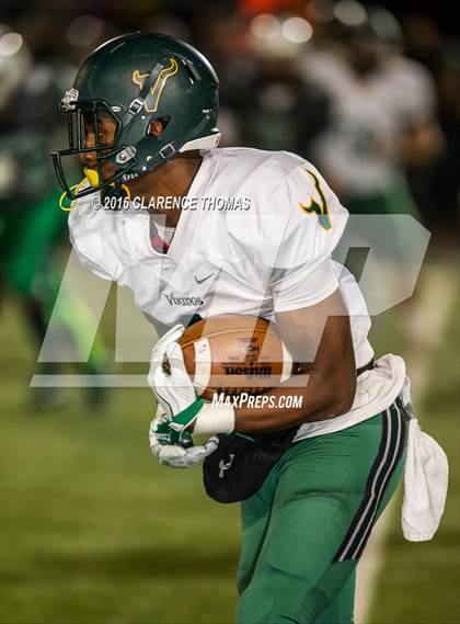 Thumbnail 3 in Loudoun Valley @ Woodgrove photogallery.
