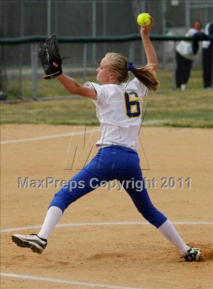 Thumbnail 2 in Charter Oak @ South Hills photogallery.