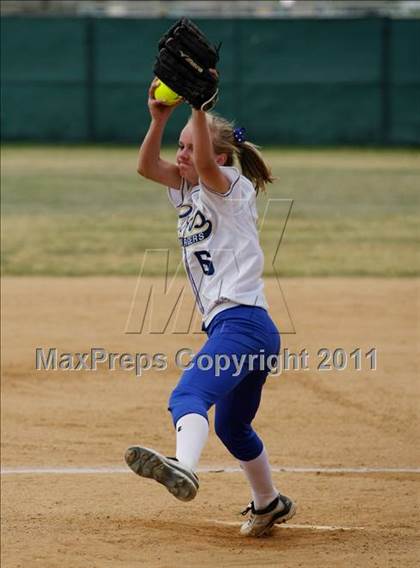 Thumbnail 1 in Charter Oak @ South Hills photogallery.