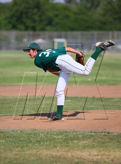 Thumbnail 2 in Kennedy vs. Sacramento photogallery.