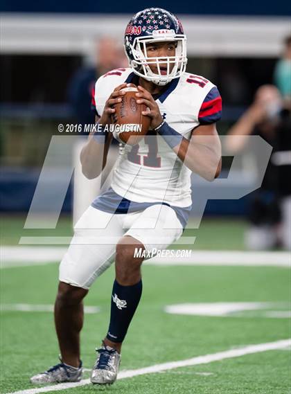 Thumbnail 2 in Highland Park vs. Ryan (UIL 5A D1 Semifinal) photogallery.