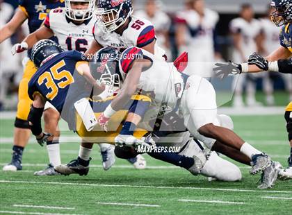 Thumbnail 2 in Highland Park vs. Ryan (UIL 5A D1 Semifinal) photogallery.