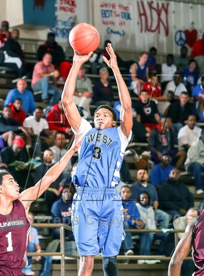 Thumbnail 1 in Plano West vs. Sunrise Christian Academy Elite (Elite 14 Tournament) photogallery.