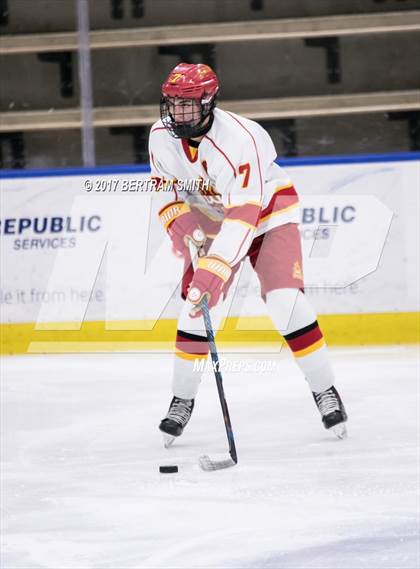Thumbnail 3 in Williamsville East vs. West Seneca East (Section 6 Division 2 Semifinal) photogallery.