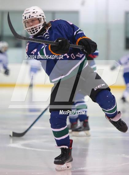 Thumbnail 2 in Millburn vs Nottingham photogallery.