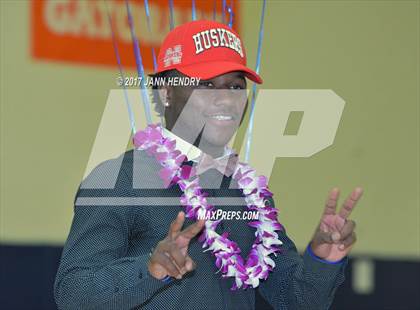Thumbnail 2 in Bishop Gorman (National Signing Day) photogallery.