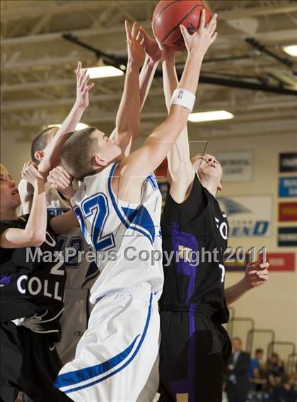 Thumbnail 2 in Fort Collins @ Legend photogallery.