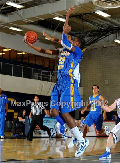 Thumbnail 1 in Bishop Amat vs. Chino (I Have A Dream Classic) photogallery.