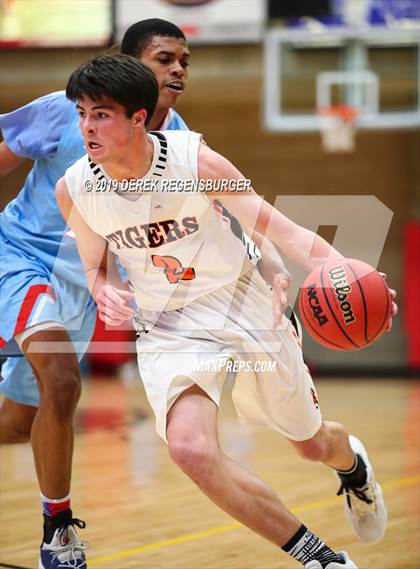 Thumbnail 3 in Sterling vs Manual (CHSAA 3A Semifinal) photogallery.