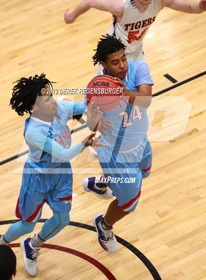Thumbnail 2 in Sterling vs Manual (CHSAA 3A Semifinal) photogallery.