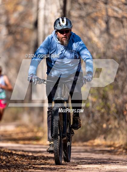 Thumbnail 1 in CHSAA 4A Cross Country Final photogallery.