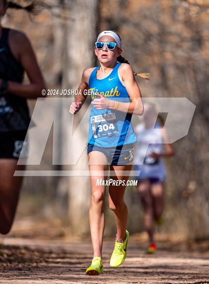 Thumbnail 2 in CHSAA 4A Cross Country Final photogallery.