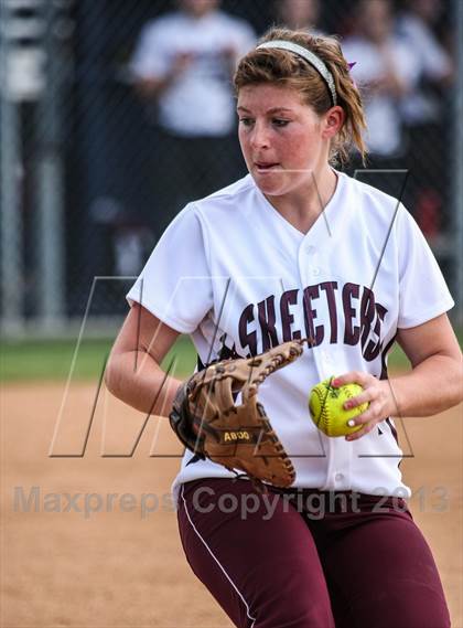 Thumbnail 1 in Mesquite @ Rowlett (UIL 5A Bi-District  Playoff) photogallery.