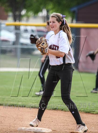 Thumbnail 3 in Mesquite @ Rowlett (UIL 5A Bi-District  Playoff) photogallery.