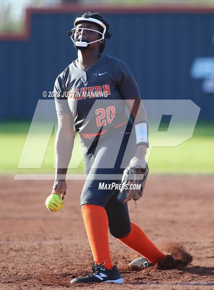 Thumbnail 1 in Camden Fairview @ Malvern photogallery.