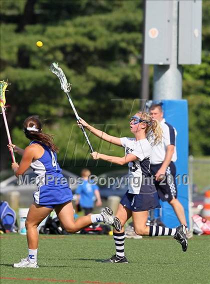 Thumbnail 2 in Wilton vs Ludlowe (FCIAC Quarterfinal) photogallery.