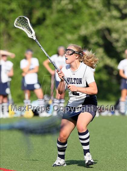 Thumbnail 2 in Wilton vs Ludlowe (FCIAC Quarterfinal) photogallery.