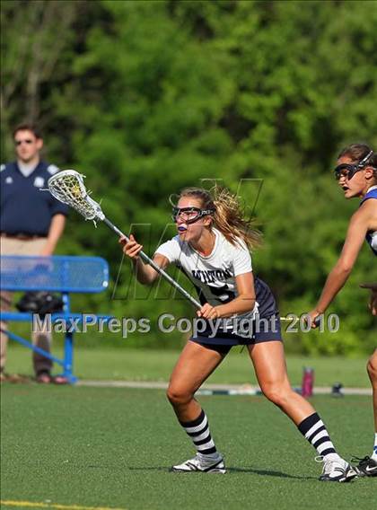 Thumbnail 2 in Wilton vs Ludlowe (FCIAC Quarterfinal) photogallery.