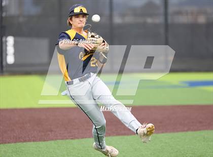 Thumbnail 2 in Oak Ridge @ Bellarmine photogallery.