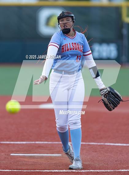 Thumbnail 2 in Notre Dame vs. Hillsdale (CCS D2 semifinal) photogallery.