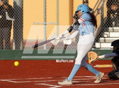 Thumbnail 2 in Notre Dame vs. Hillsdale (CCS D2 semifinal) photogallery.
