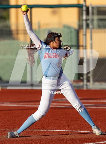 Thumbnail 3 in Notre Dame vs. Hillsdale (CCS D2 semifinal) photogallery.