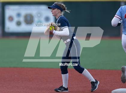 Thumbnail 1 in Notre Dame vs. Hillsdale (CCS D2 semifinal) photogallery.