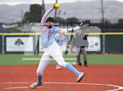 Thumbnail 3 in Notre Dame vs. Hillsdale (CIF CCS D2 Semifinal) photogallery.