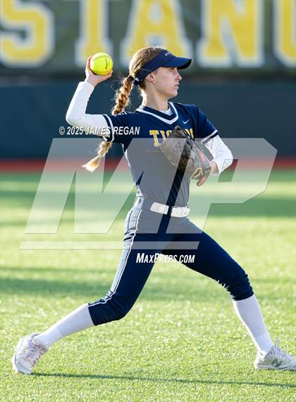 Thumbnail 2 in Notre Dame vs. Hillsdale (CIF CCS D2 Semifinal) photogallery.