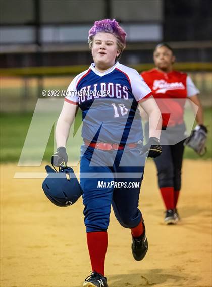 Thumbnail 2 in Terry Sanford @ Seventy-First photogallery.