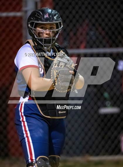 Thumbnail 1 in Terry Sanford @ Seventy-First photogallery.