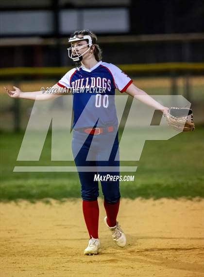 Thumbnail 1 in Terry Sanford @ Seventy-First photogallery.