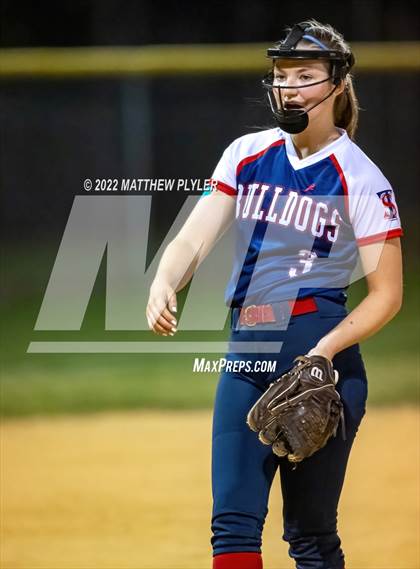 Thumbnail 1 in Terry Sanford @ Seventy-First photogallery.
