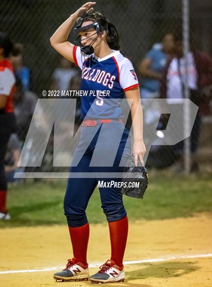 Thumbnail 3 in Terry Sanford @ Seventy-First photogallery.