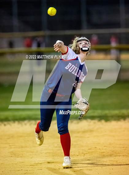 Thumbnail 3 in Terry Sanford @ Seventy-First photogallery.