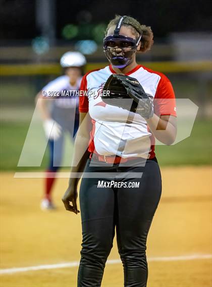 Thumbnail 2 in Terry Sanford @ Seventy-First photogallery.