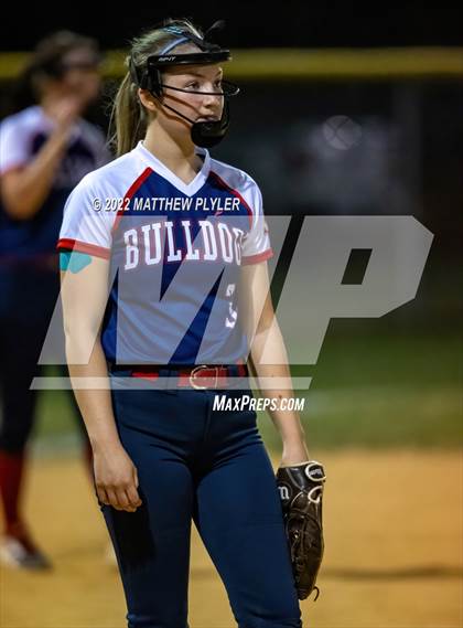 Thumbnail 2 in Terry Sanford @ Seventy-First photogallery.