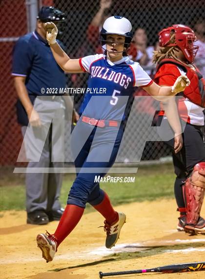 Thumbnail 1 in Terry Sanford @ Seventy-First photogallery.