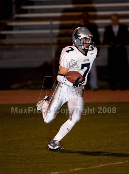 Thumbnail 3 in Framingham vs Marshfield (MIAA Division 1A East  Semifinal) photogallery.