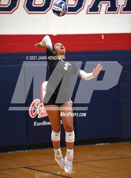 Thumbnail 1 in Timpview vs. Rancho (Durango Fall Classic) photogallery.