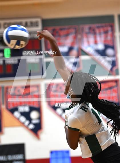 Thumbnail 2 in Timpview vs. Rancho (Durango Fall Classic) photogallery.