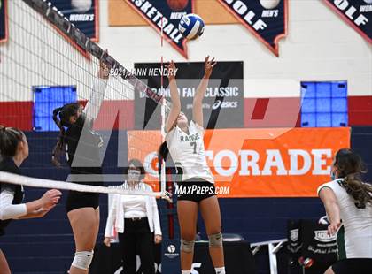 Thumbnail 1 in Timpview vs. Rancho (Durango Fall Classic) photogallery.