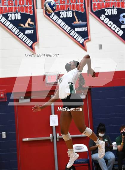 Thumbnail 1 in Timpview vs. Rancho (Durango Fall Classic) photogallery.