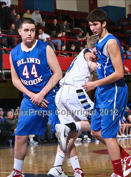 Thumbnail 2 in Dobbs Ferry vs Blind Brook (Class B Semifinal) photogallery.
