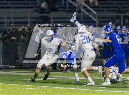 Thumbnail 3 in Highlands @ Covington Catholic (KHSAA Commonwealth Gridiron Bowl)  photogallery.