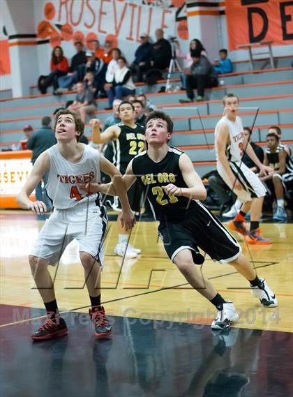 Thumbnail 2 in Roseville vs Del Oro photogallery.