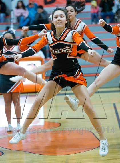 Thumbnail 3 in Roseville vs Del Oro photogallery.