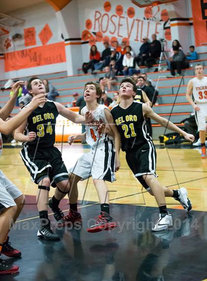 Thumbnail 3 in Roseville vs Del Oro photogallery.